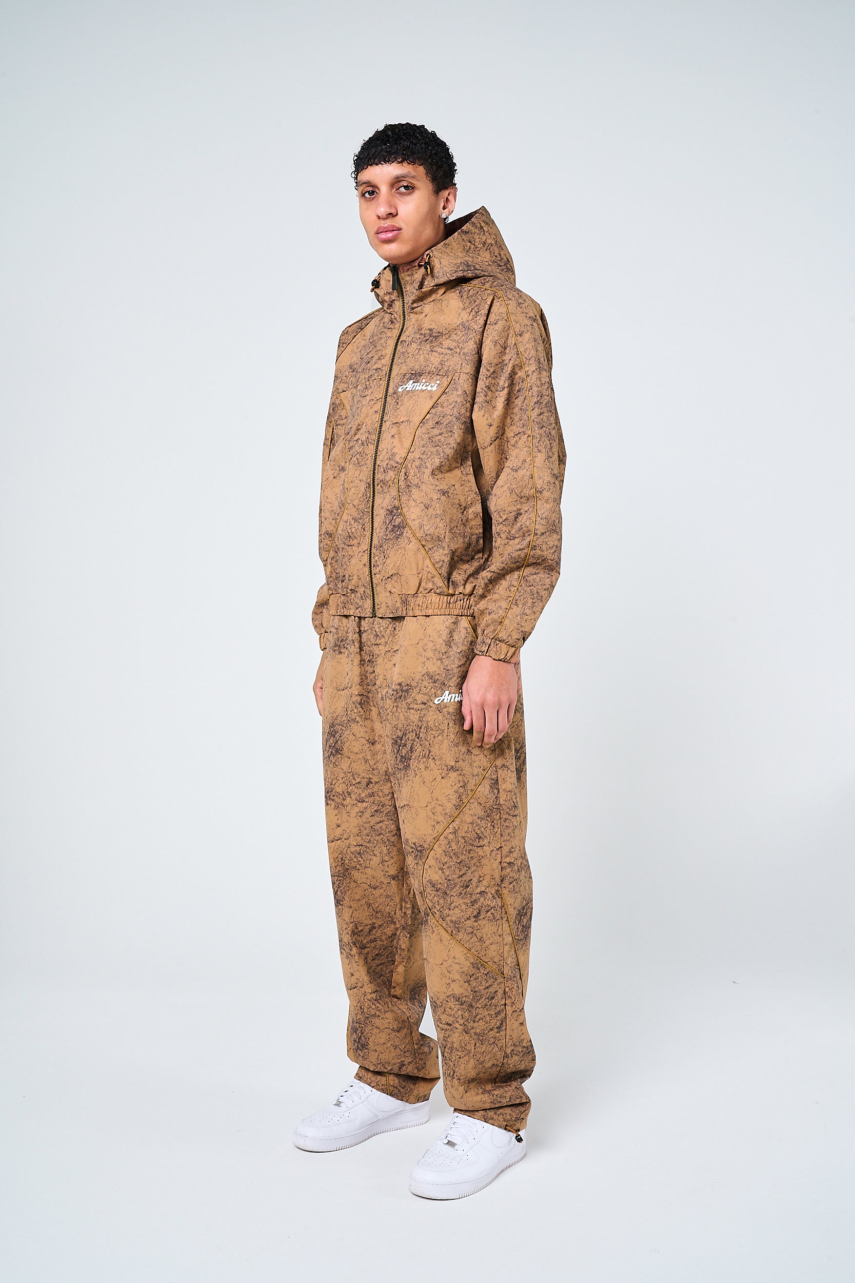 Spark Windbreaker Sand