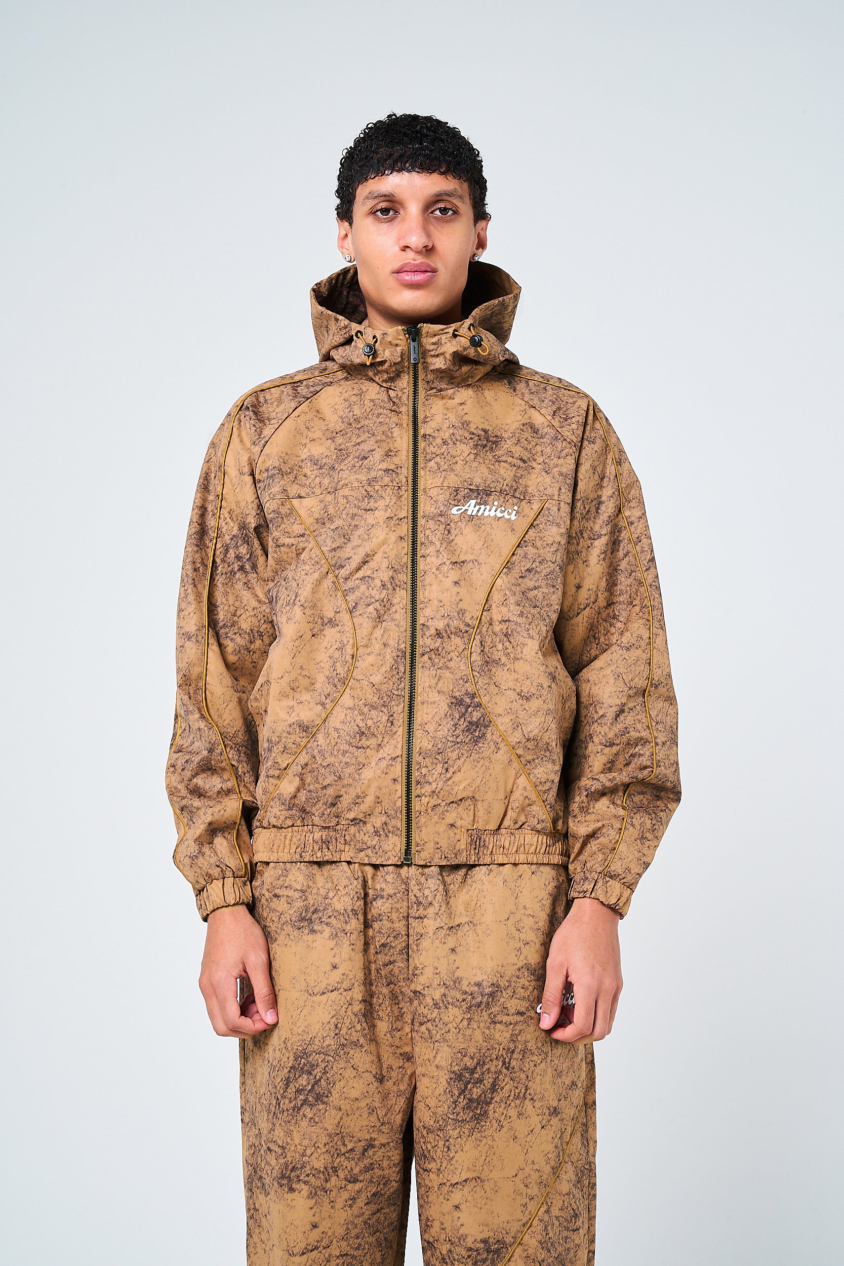 Spark Windbreaker Sand