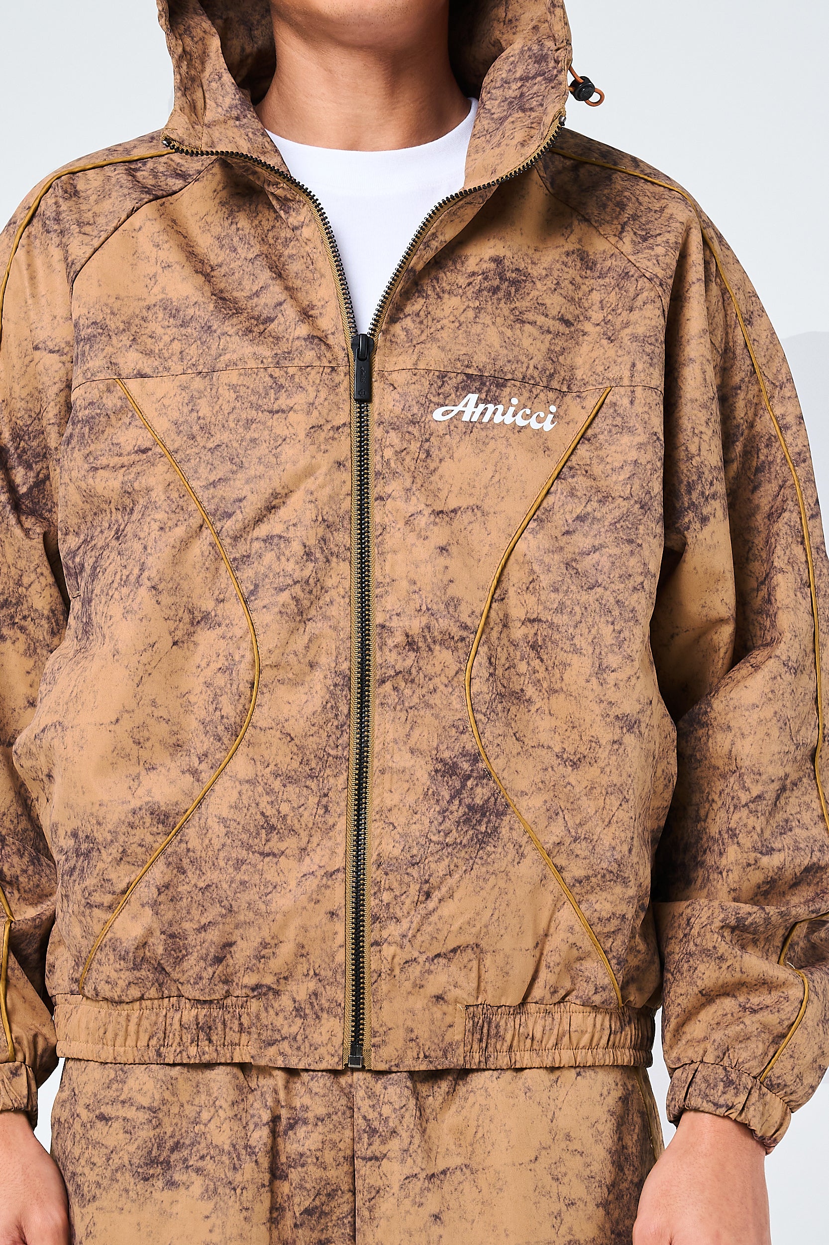 Spark Windbreaker Sand