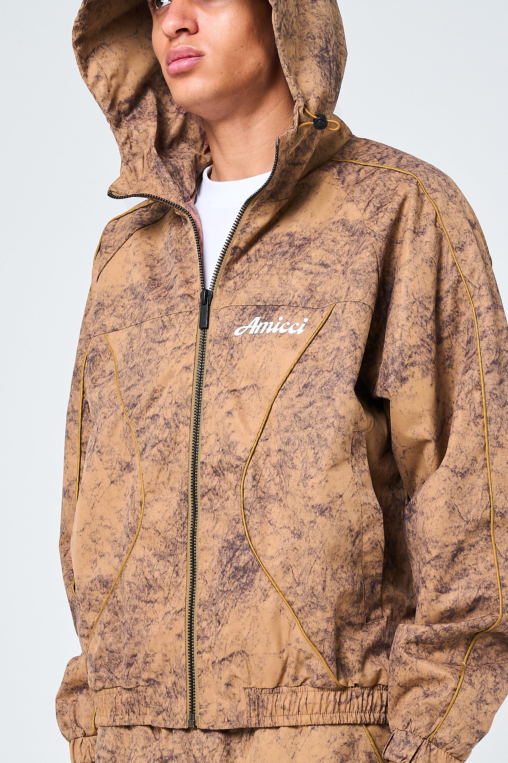 Spark Windbreaker Sand