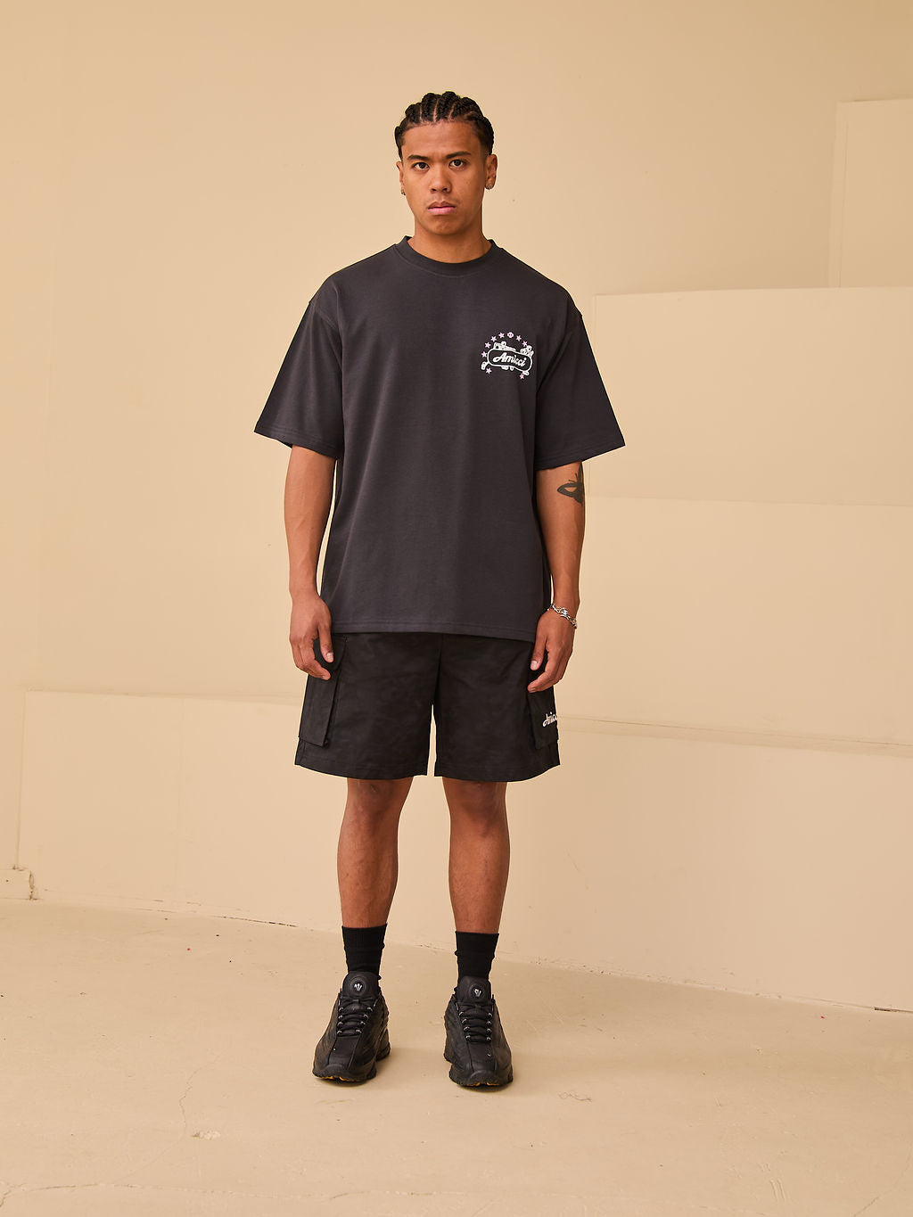 Hasten Grafisch T-shirt Zwart