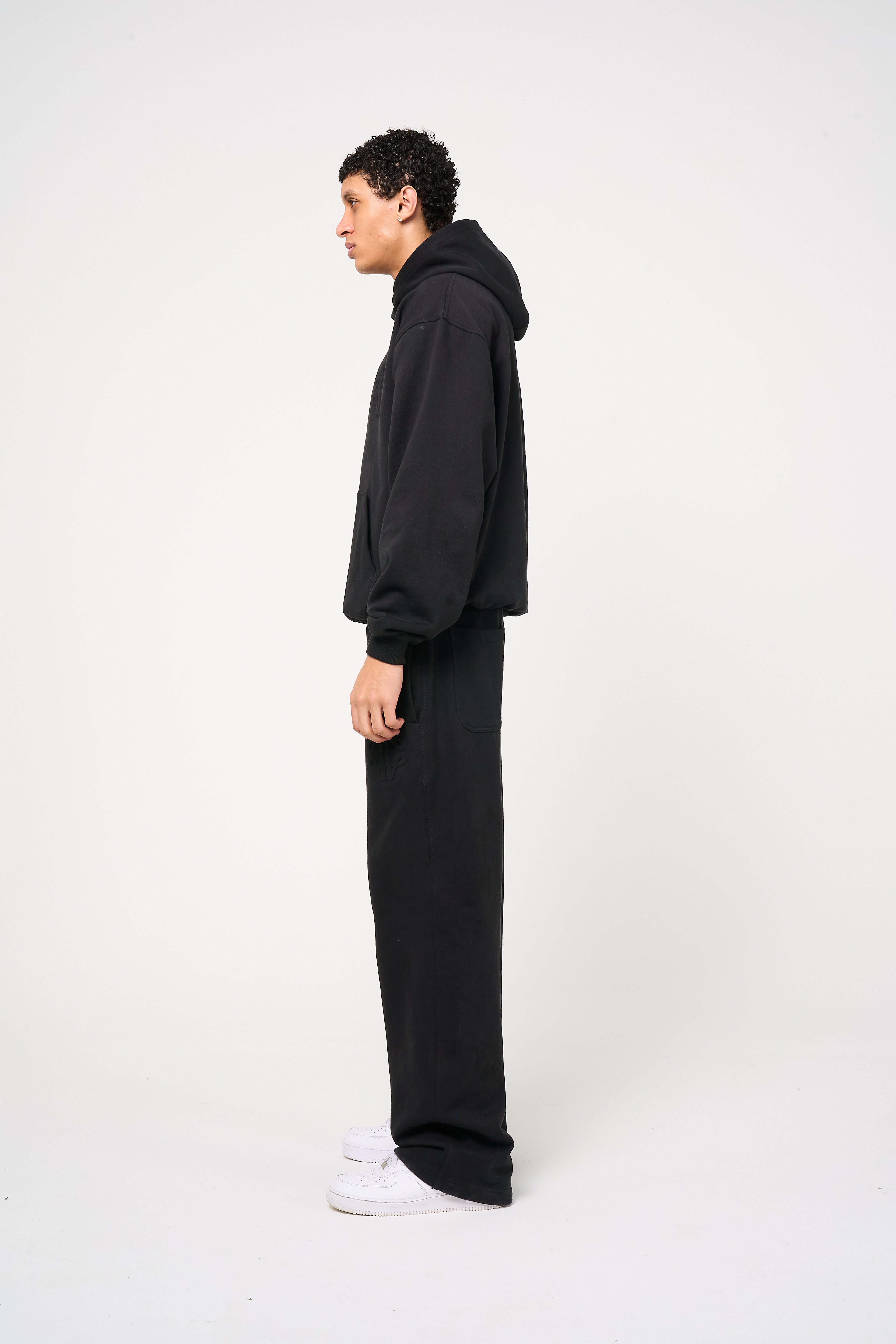 Reyes Emblem Logo Jogger Black