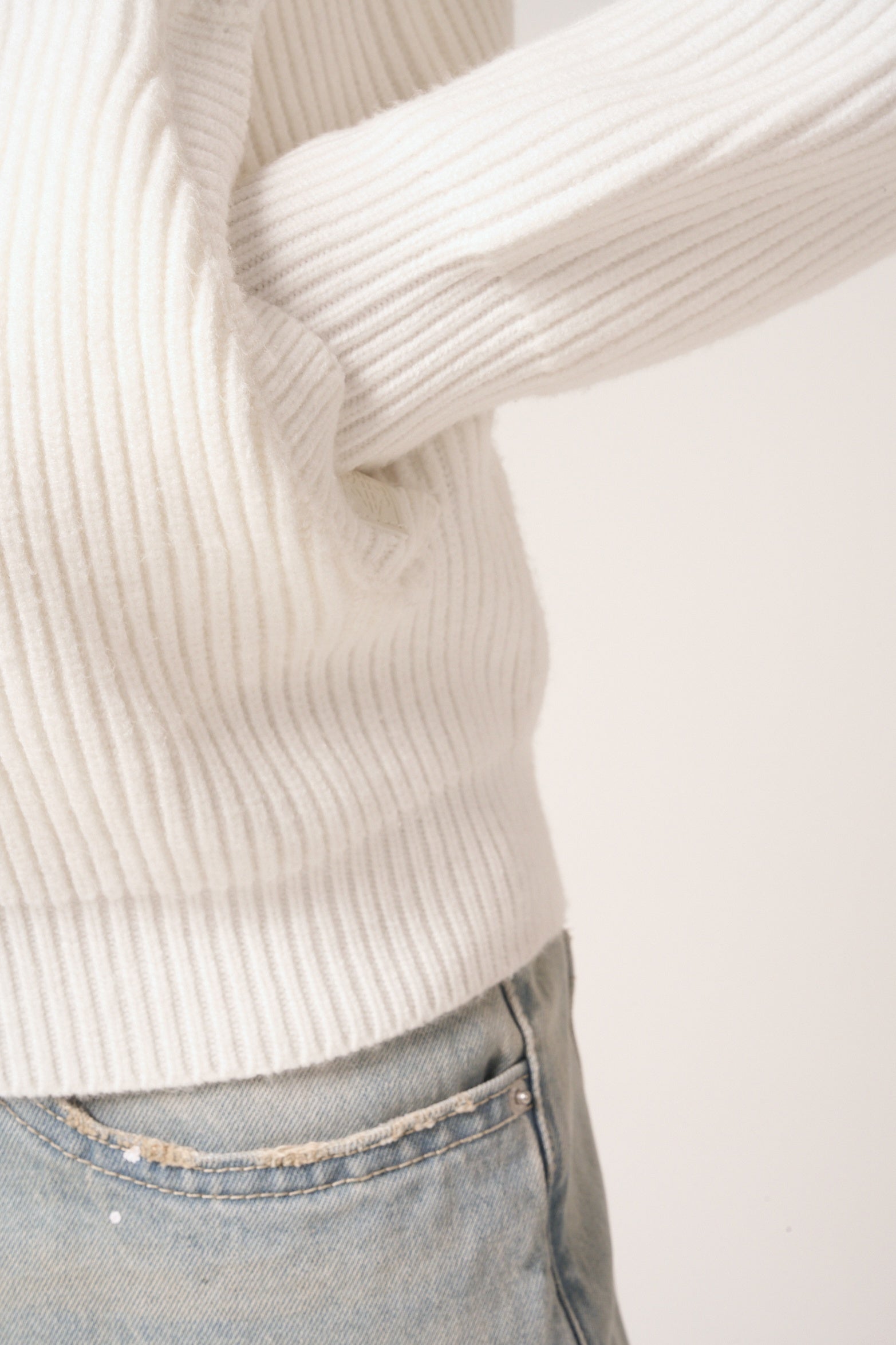 Mesa Ribbed Zip-Through Sweater White