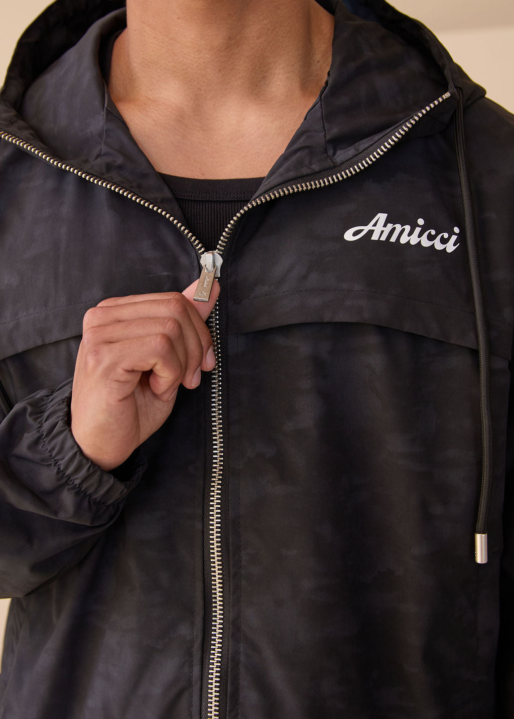 Veste coupe-vent à motif Almeria noire