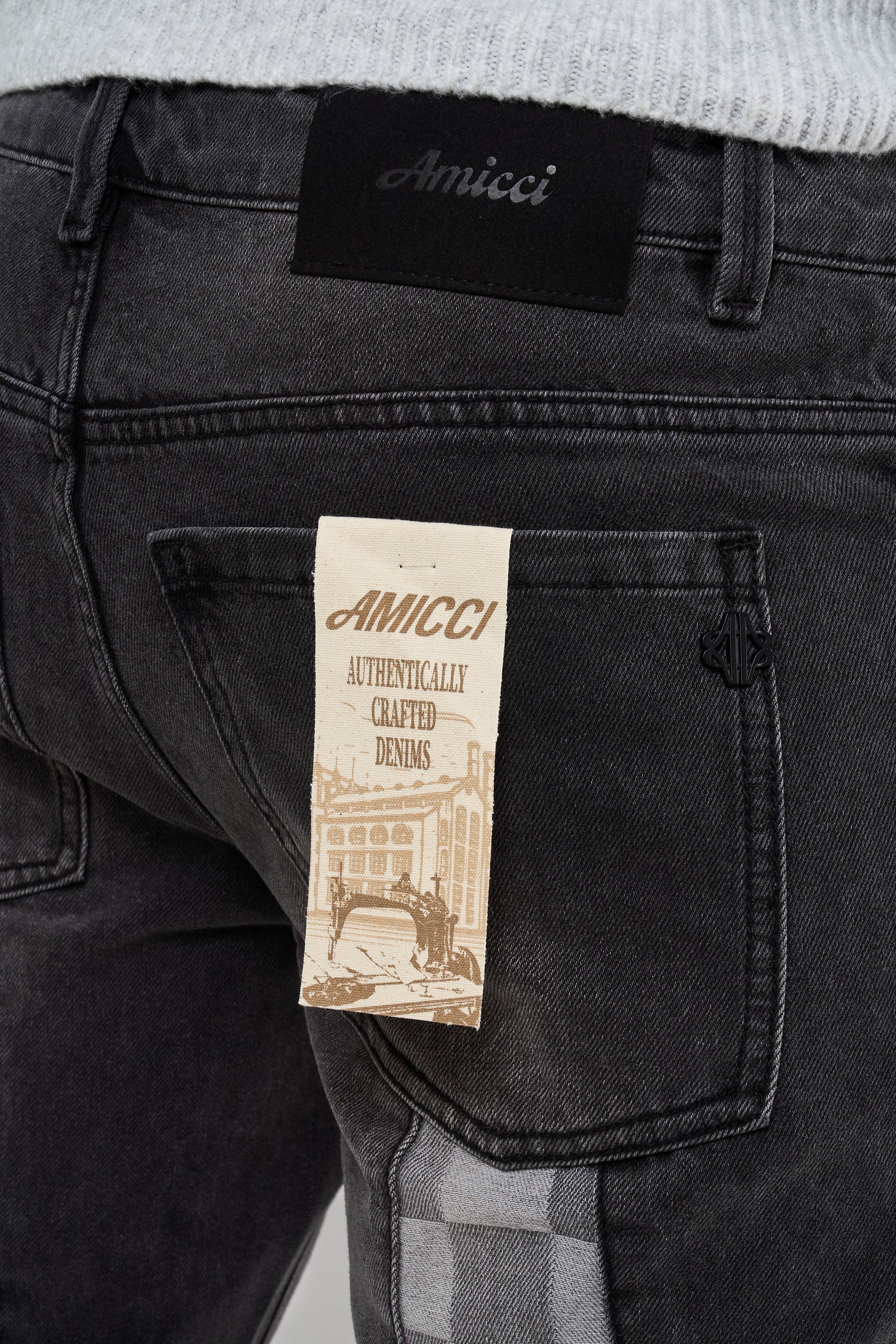 Givona Gewassen Zwarte Flare Jeans
