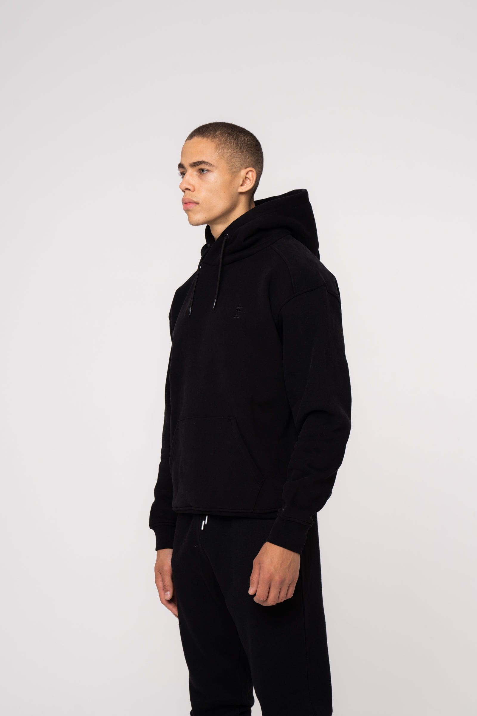 Amicci Hoodies Basic Hoodie Black