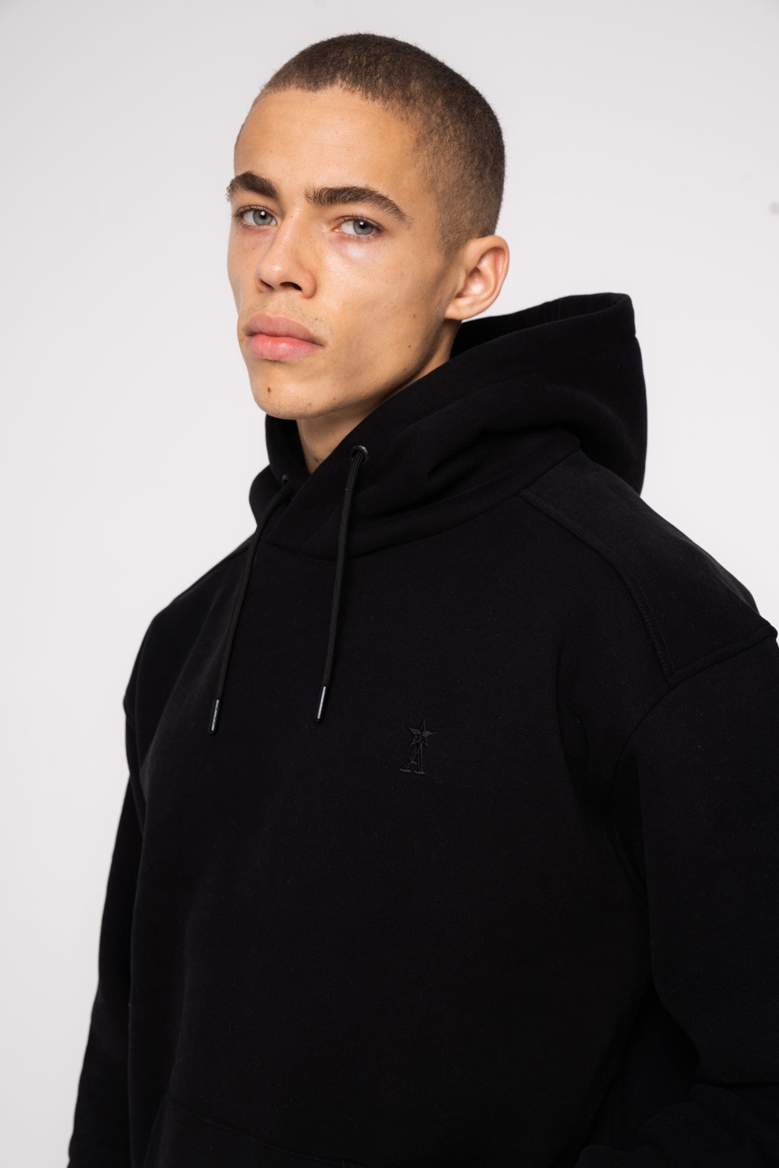 Amicci Hoodies Basic Hoodie Black